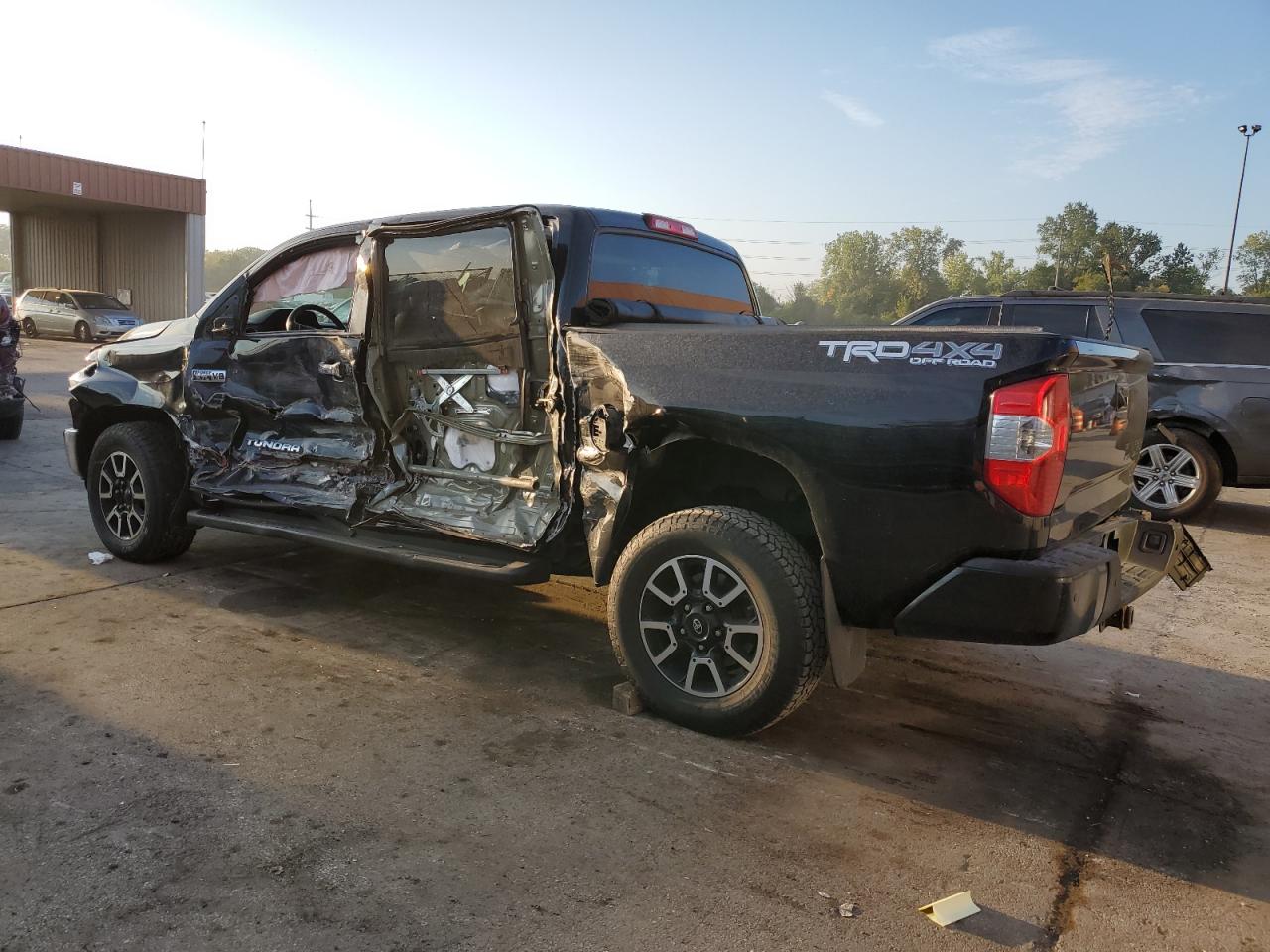 Image 2 of 2014 TOYOTA TUNDRA CREWMAX LIMITED 2014 with VIN 5TFHW5F17EX375641