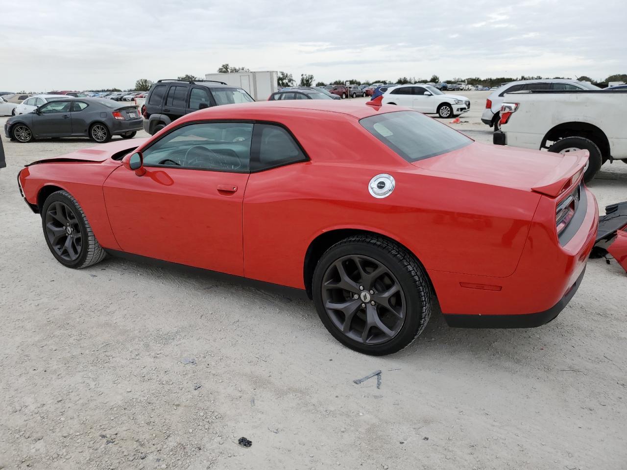 Obraz 2 z 2019 DODGE CHALLENGER SXT 2019 z VIN 2C3CDZAG7KH504081