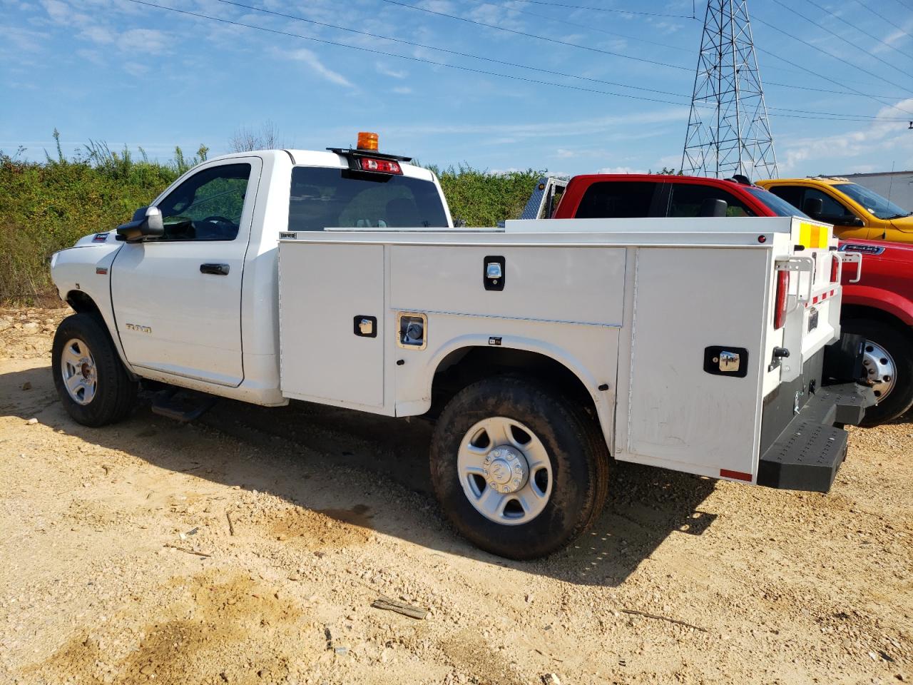 Image 2 of 2022 RAM 3500 TRADESMAN 2022 with VIN 3C7WR2AJ4NG333505