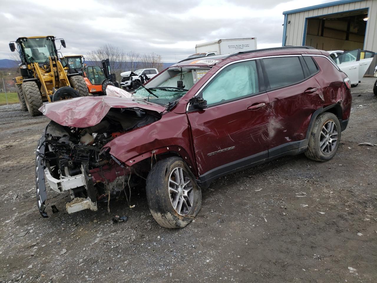 Изображение 1 2020 JEEP COMPASS LATITUDE 2020 с VIN 3C4NJDBBXLT255478