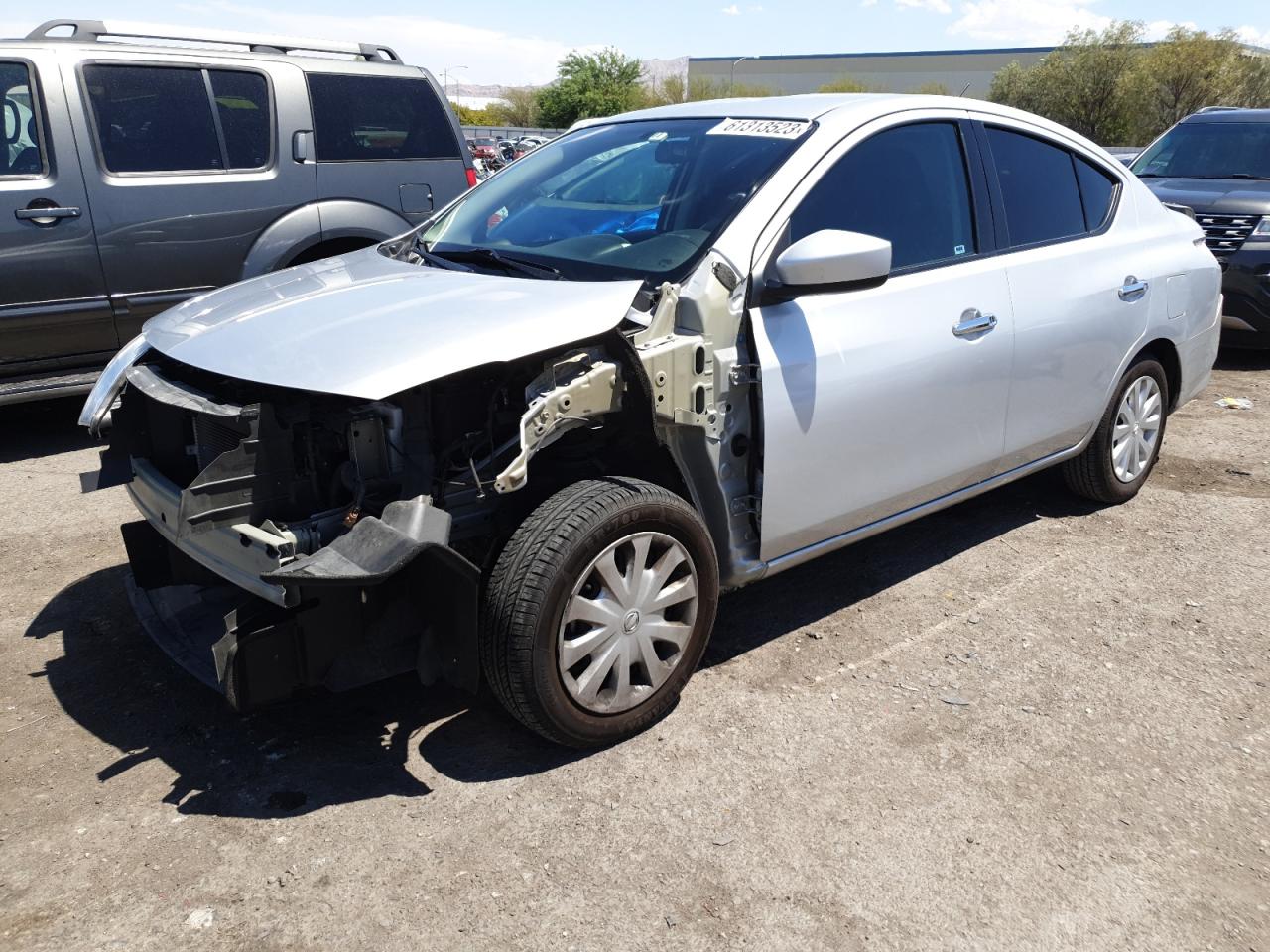 Изображение 2019 NISSAN VERSA S 2019