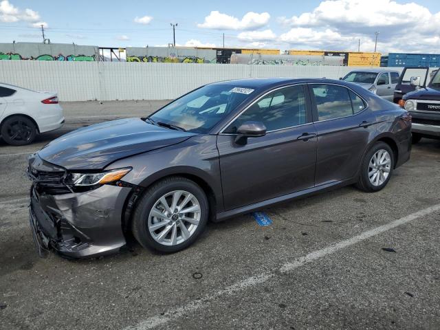 Obraz 1 z 2024 TOYOTA CAMRY LE 2024 z VIN 4T1C11AK1RU900858