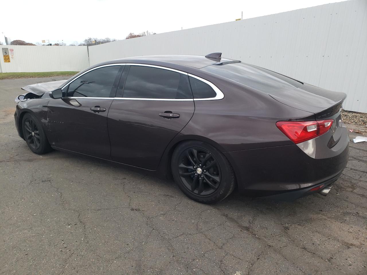 Obraz 2 z 2016 CHEVROLET MALIBU LT 2016 z VIN 1G1ZE5ST8GF233556