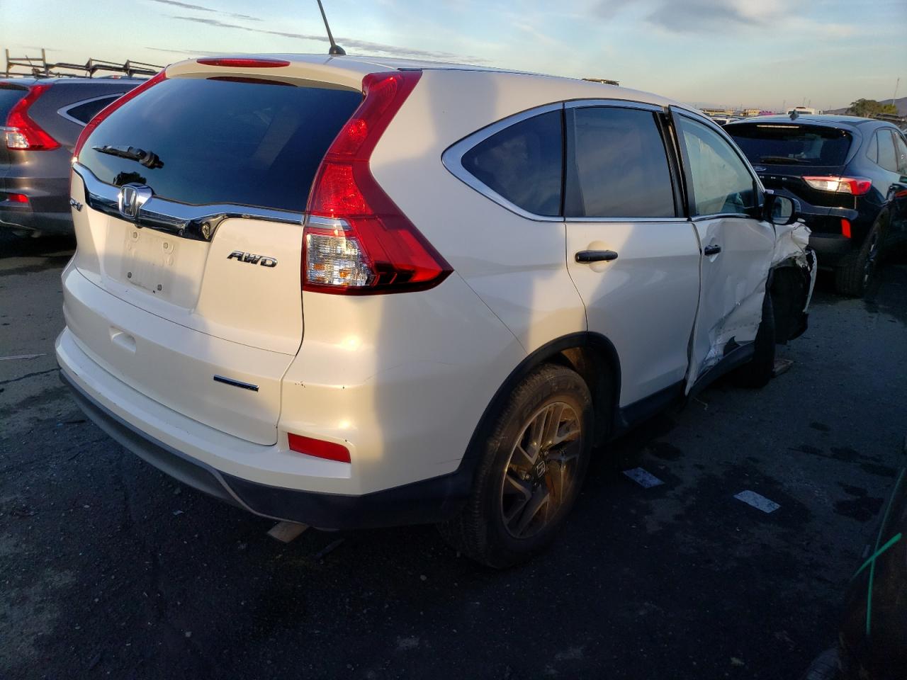 Изображение 3 2016 HONDA CR-V SE 2016 с VIN 5J6RM4H44GL078357
