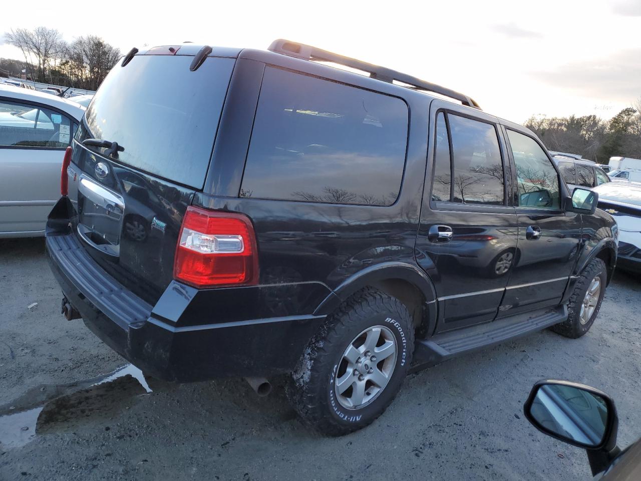 Image 3 of 2009 FORD EXPEDITION XLT 2009 with VIN 1FMFU16599EA71362