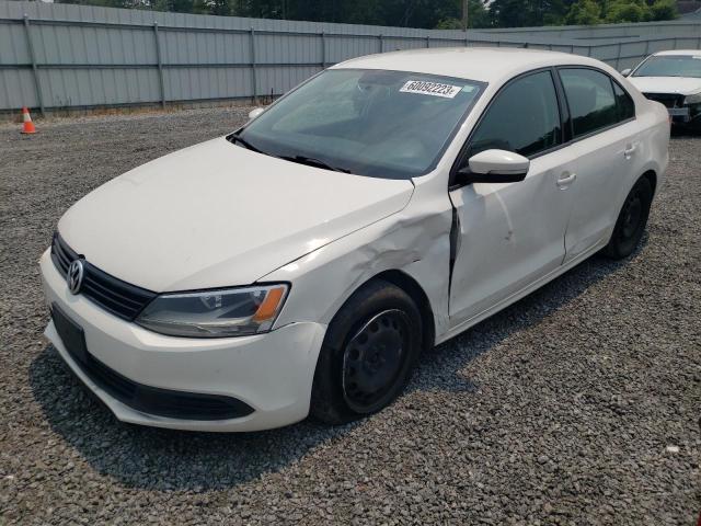 Image 1 of 2014 VOLKSWAGEN JETTA SE 2014 with VIN 3VWD17AJ7EM365842