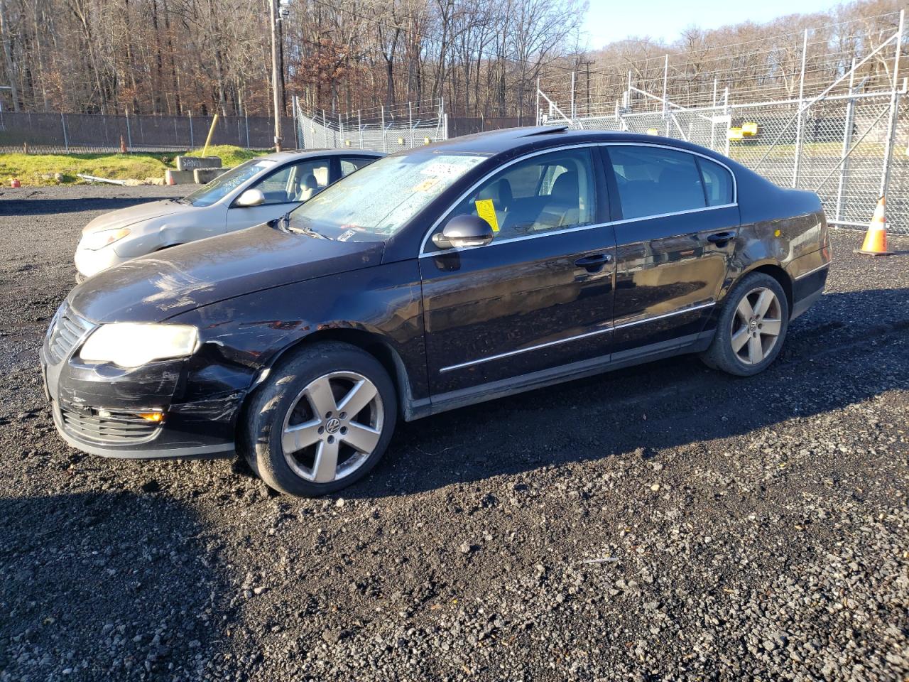 Image 1 of 2008 VOLKSWAGEN PASSAT KOMFORT 2008 with VIN WVWAK73C58P052918