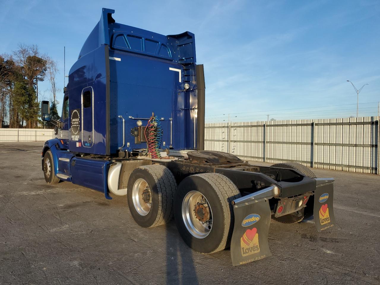 Image 3 of 2017 PETERBILT 579  2017 with VIN 1XPBD49X2HD443256
