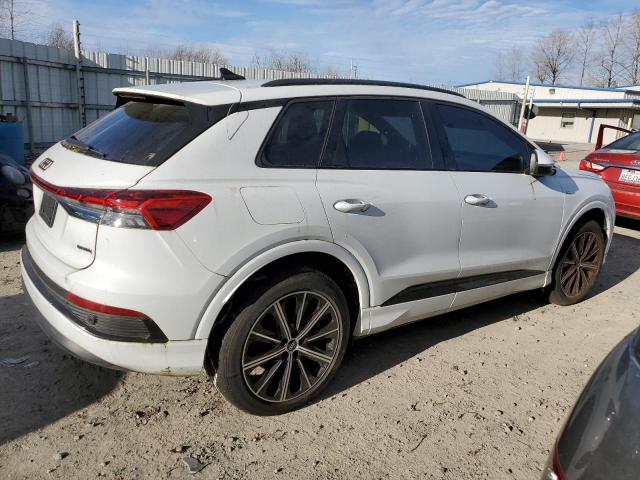 Image 3 of 2022 AUDI Q4 E-TRON PREMIUM PLUS S-LINE 2022 with VIN WA1L2BFZ3NP032491