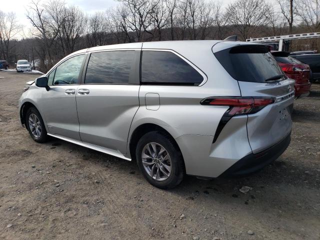 Image 2 of 2021 TOYOTA SIENNA LE 2021 with VIN 5TDKRKEC2MS063567