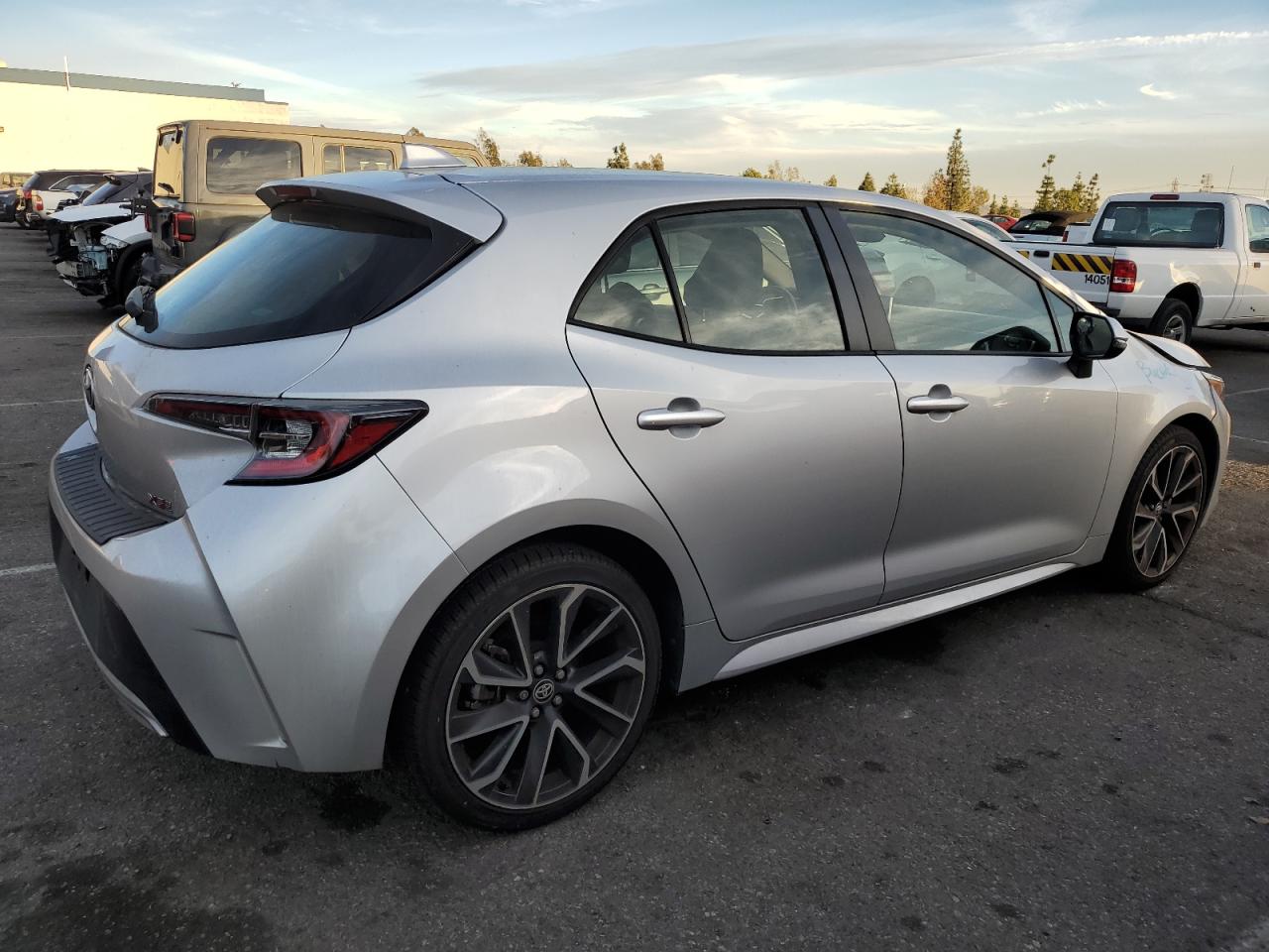 Image 3 of 2019 TOYOTA COROLLA SE 2019 with VIN JTNK4RBEXK3032509