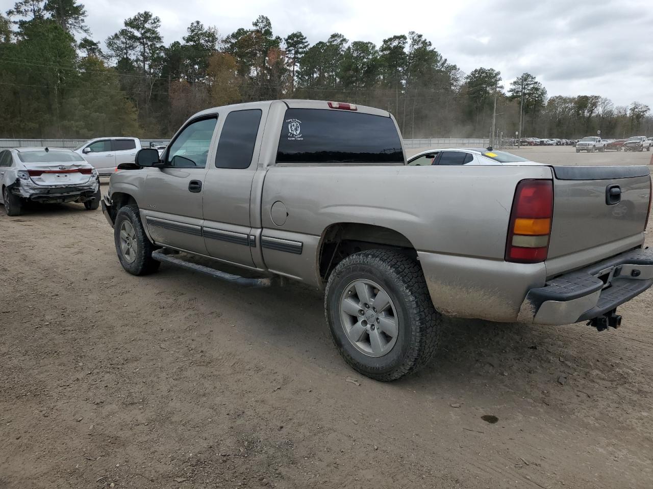 Изображение 2 2000 CHEVROLET SILVERADO K1500 2000 с VIN 1GCEK19T0YE411061