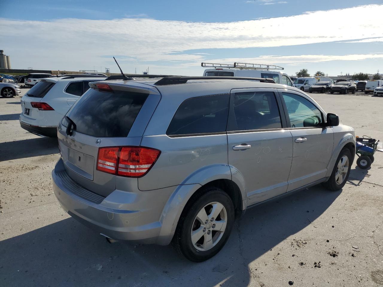 Image 3 of 2016 DODGE JOURNEY SE 2016 with VIN 3C4PDCAB2GT109903