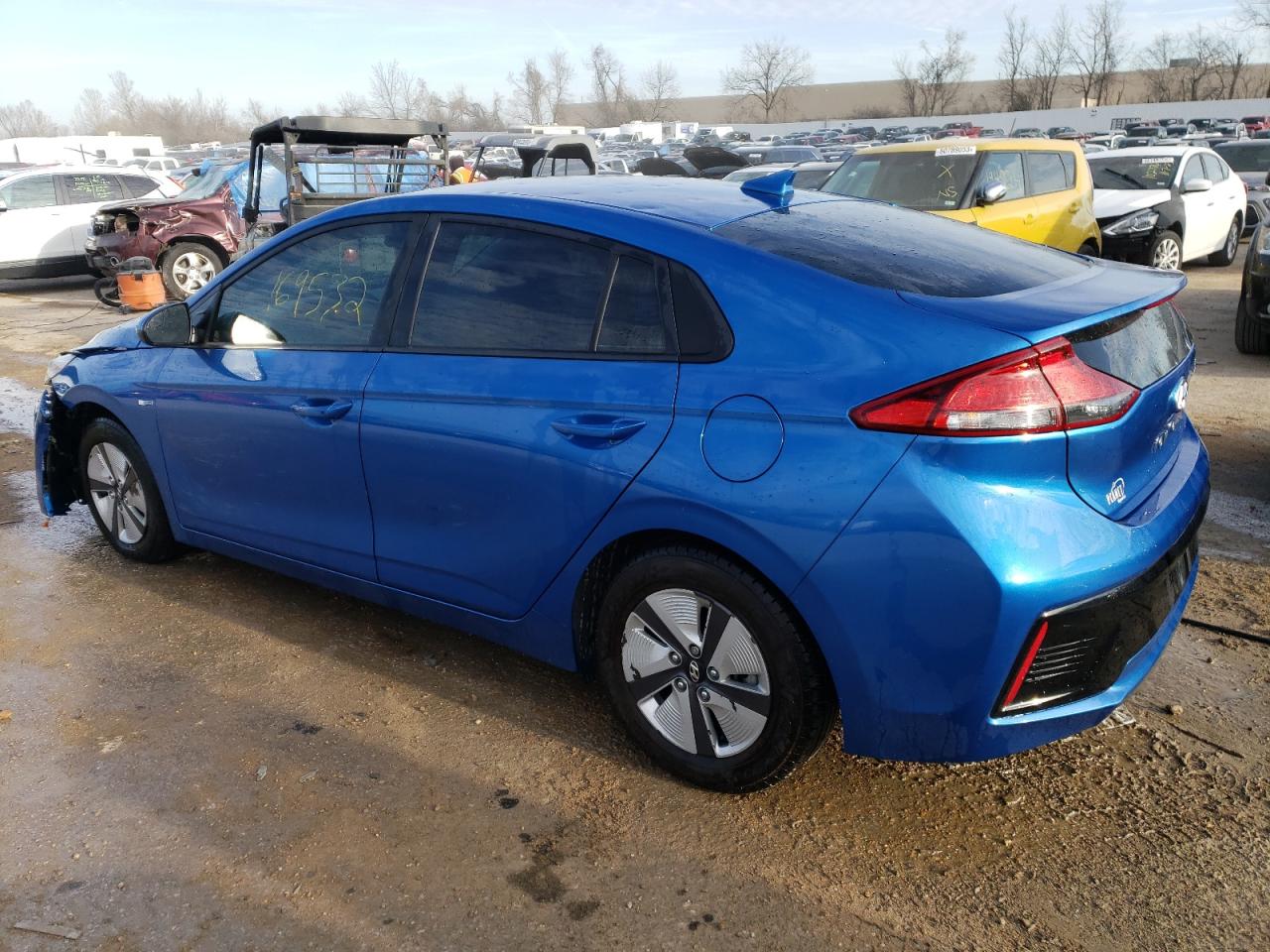 Image 2 of 2017 HYUNDAI IONIQ BLUE 2017 with VIN KMHC65LC2HU022404