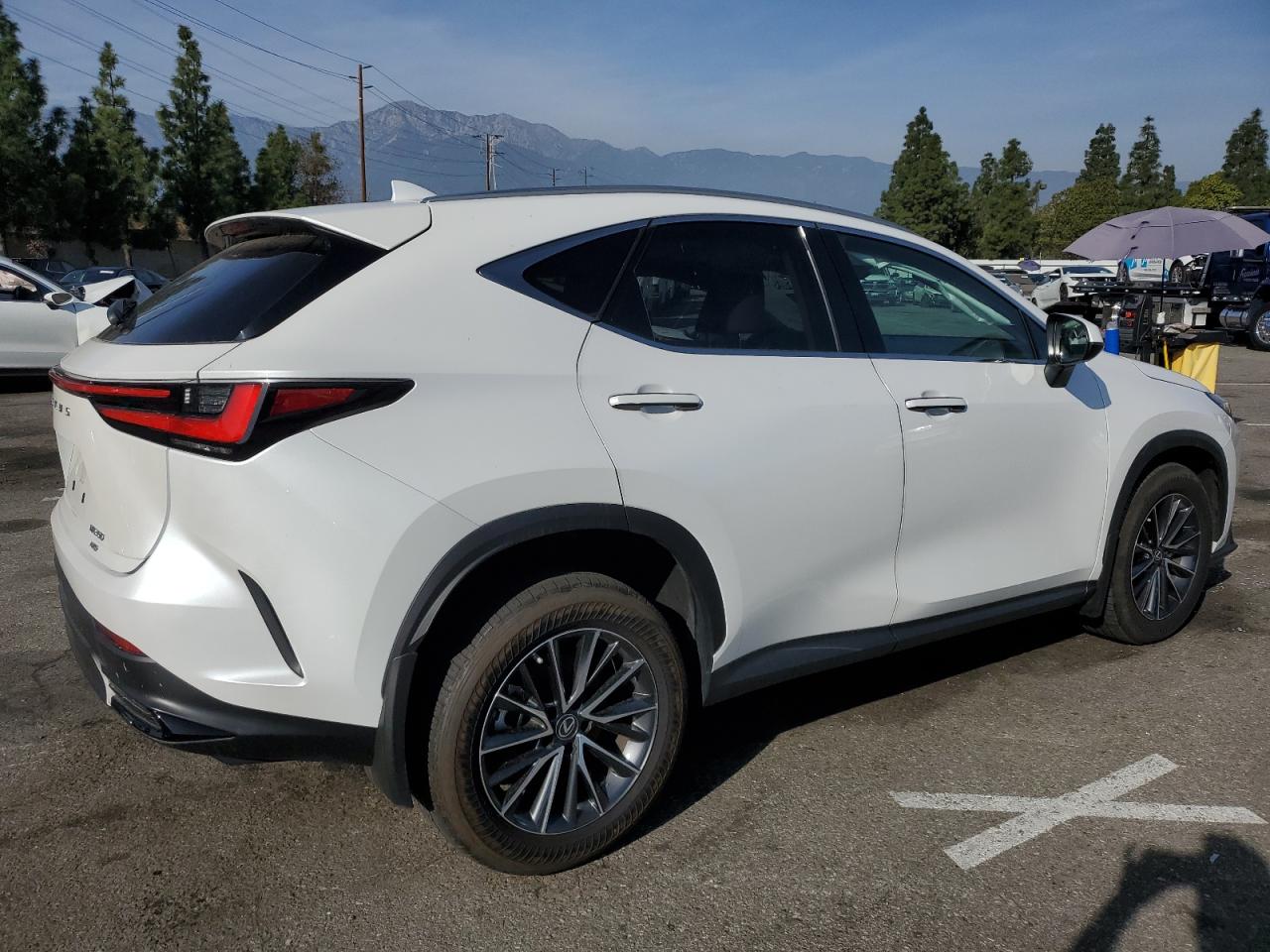Изображение 3 2022 LEXUS NX 350 2022 с VIN 2T2AGCEZ5NC010539