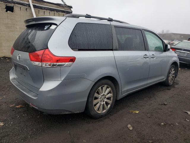 Obraz 3 z 2014 TOYOTA SIENNA XLE 2014 z VIN 5TDDK3DCXES091882