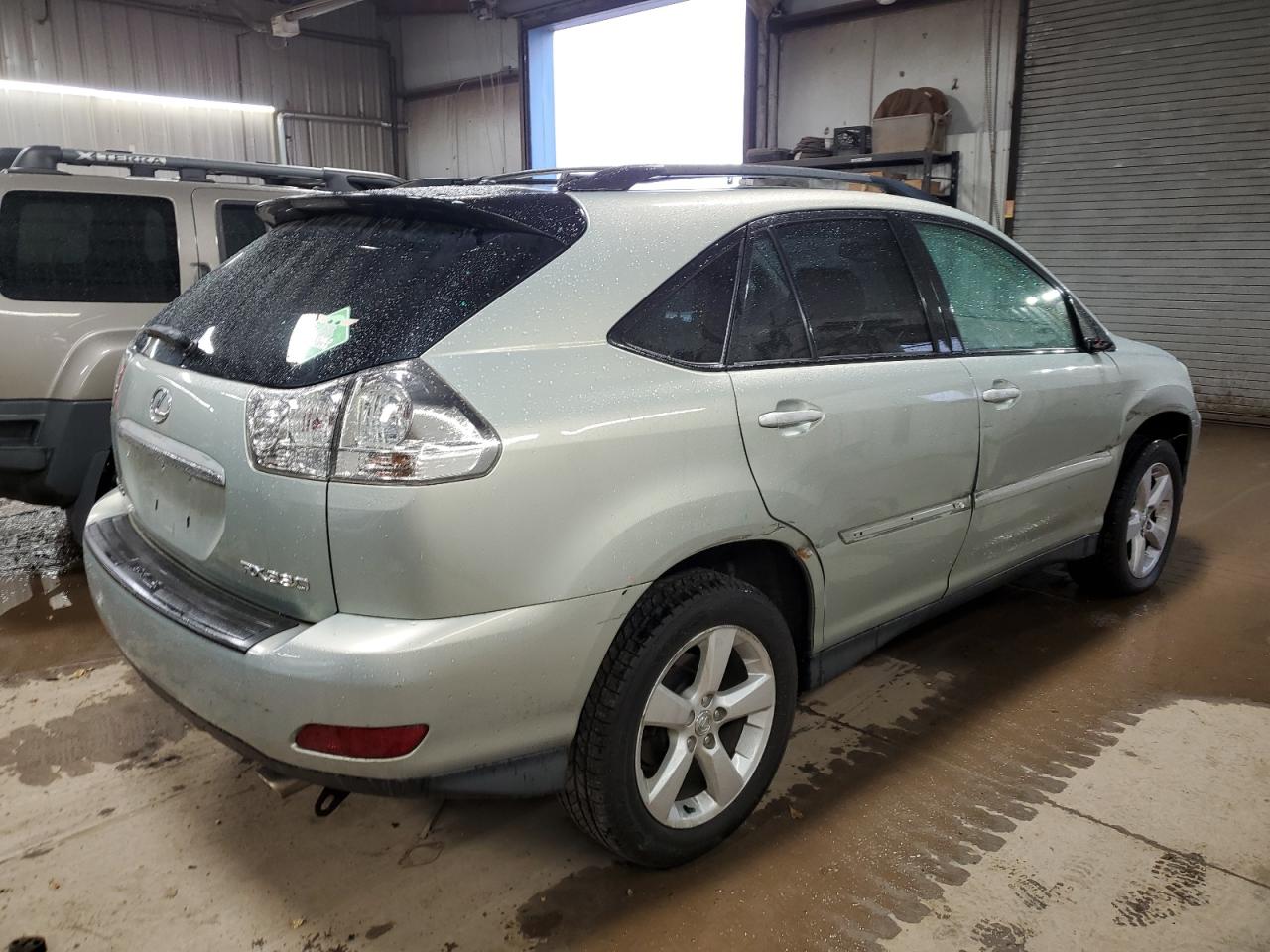 Image 3 of 2005 LEXUS RX 330 2005 with VIN 2T2HA31U65C076558