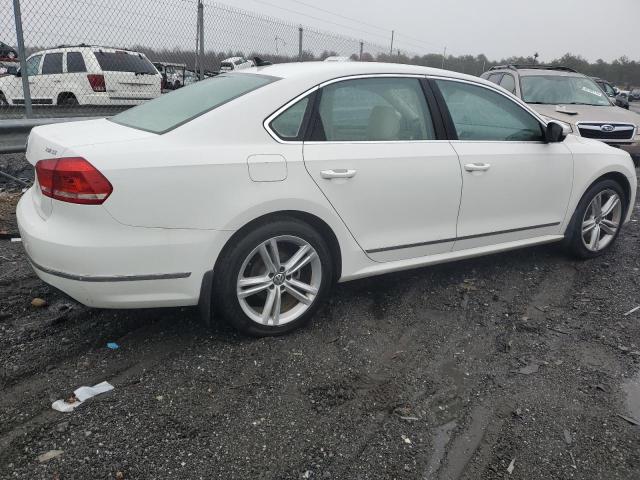 Image 3 of 2015 VOLKSWAGEN PASSAT SE 2015 with VIN 1VWBT7A31FC108570