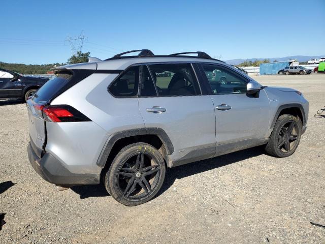 Image 3 of 2020 TOYOTA RAV4 XLE 2020 with VIN 2T3RWRFV2LW056597