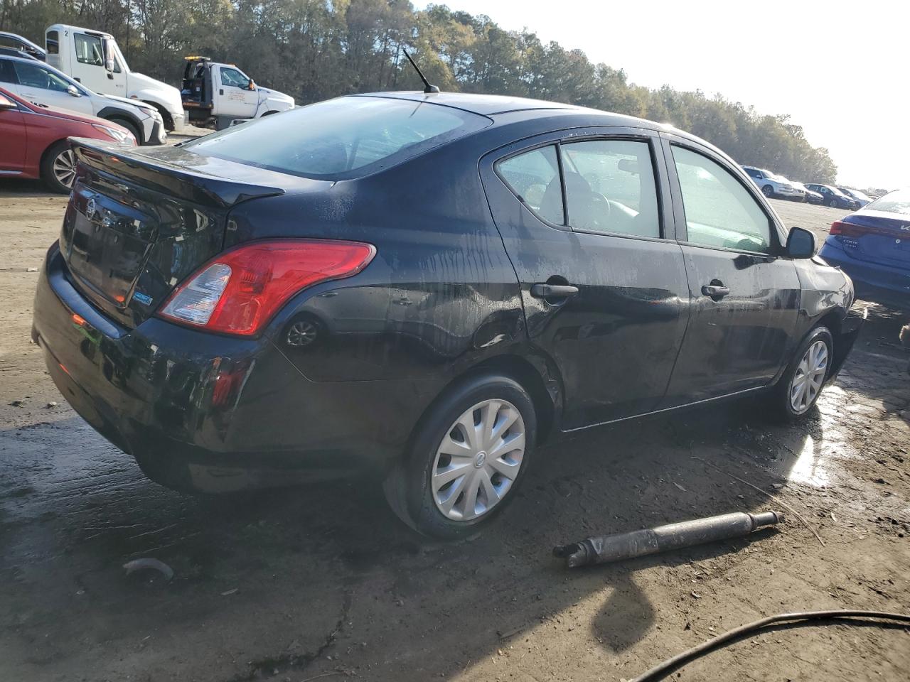 Obraz 3 z 2015 NISSAN VERSA S 2015 z VIN 3N1CN7APXFL924429