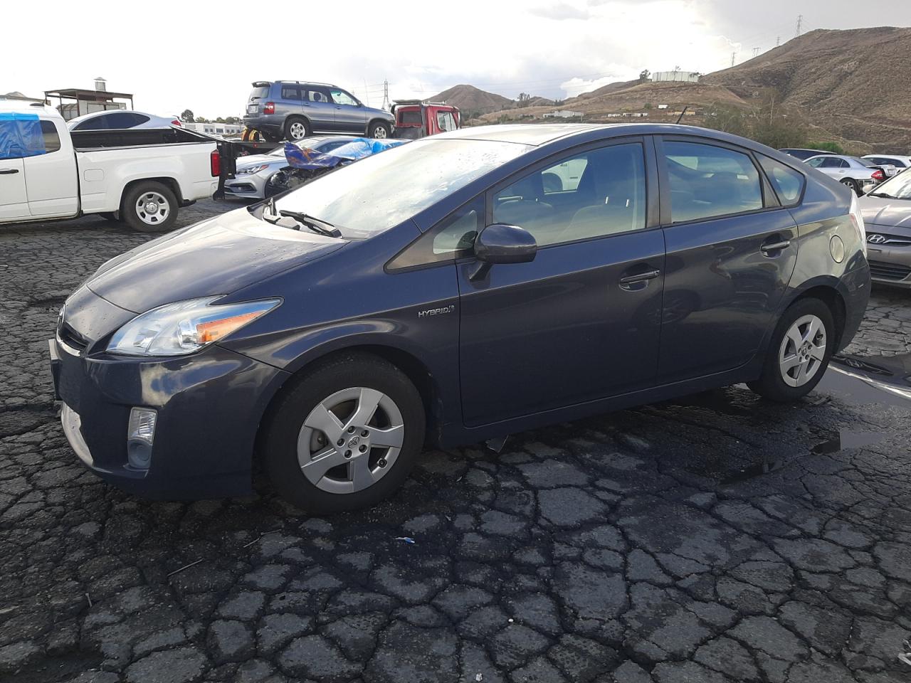 Image 1 of 2011 TOYOTA PRIUS  2011 with VIN JTDKN3DU1B0298411