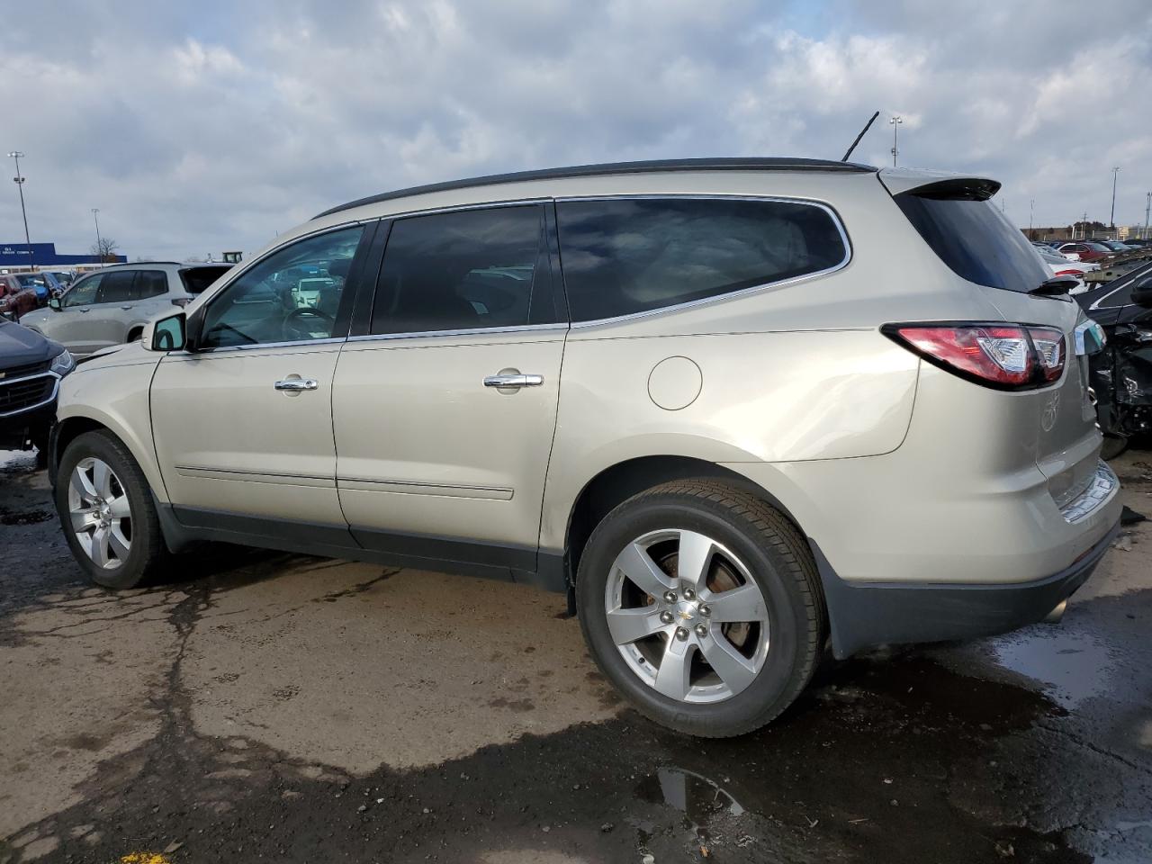 Изображение 2 2015 CHEVROLET TRAVERSE LTZ 2015 с VIN 1GNKRJKD8FJ190127