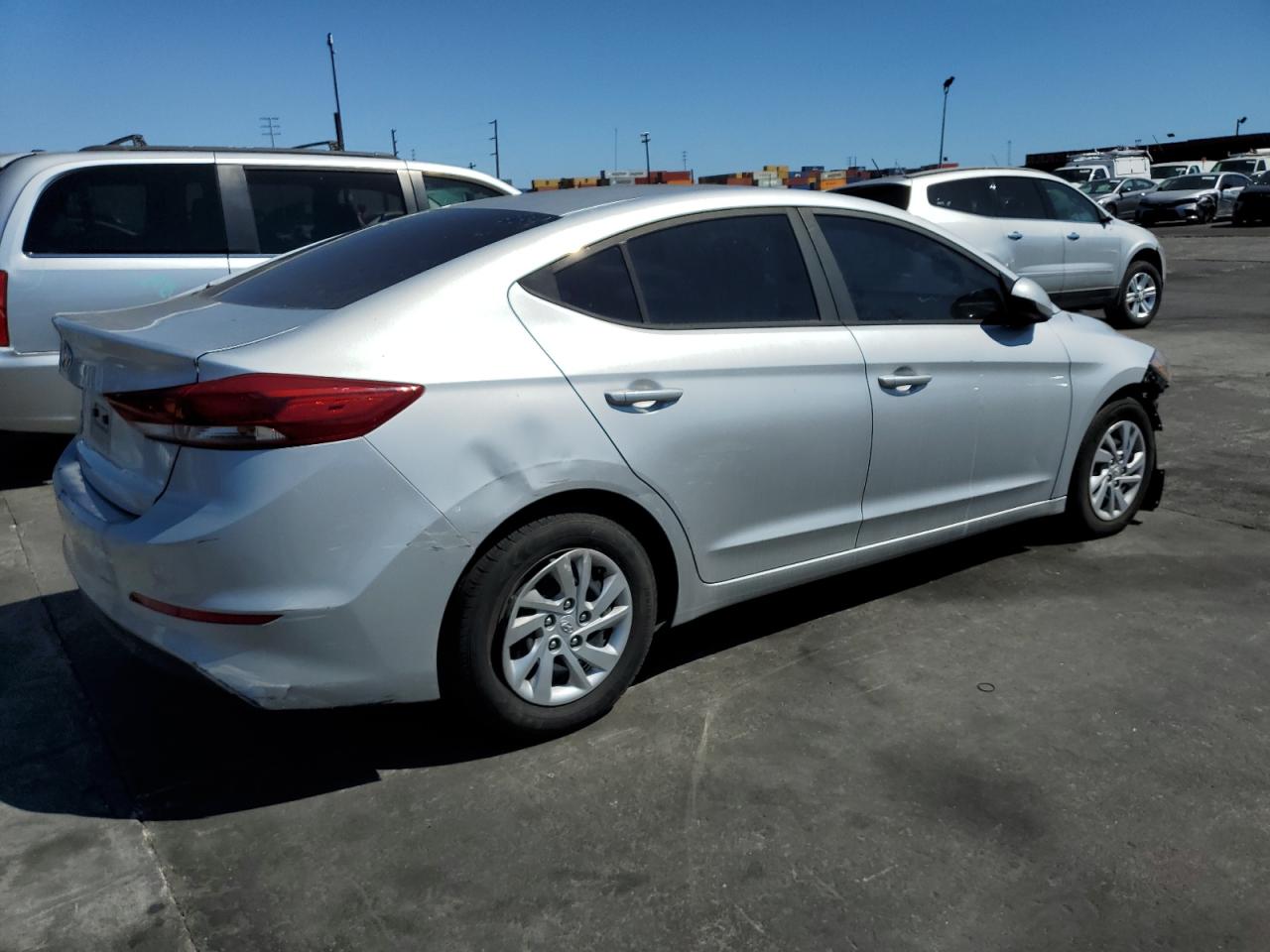 Изображение 3 2018 HYUNDAI ELANTRA SE 2018 с VIN 5NPD74LF3JH279923