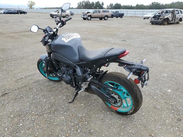 Obraz 3 z 2022 YAMAHA MT09 C 2022 z VIN JYARN71Y0NA000681