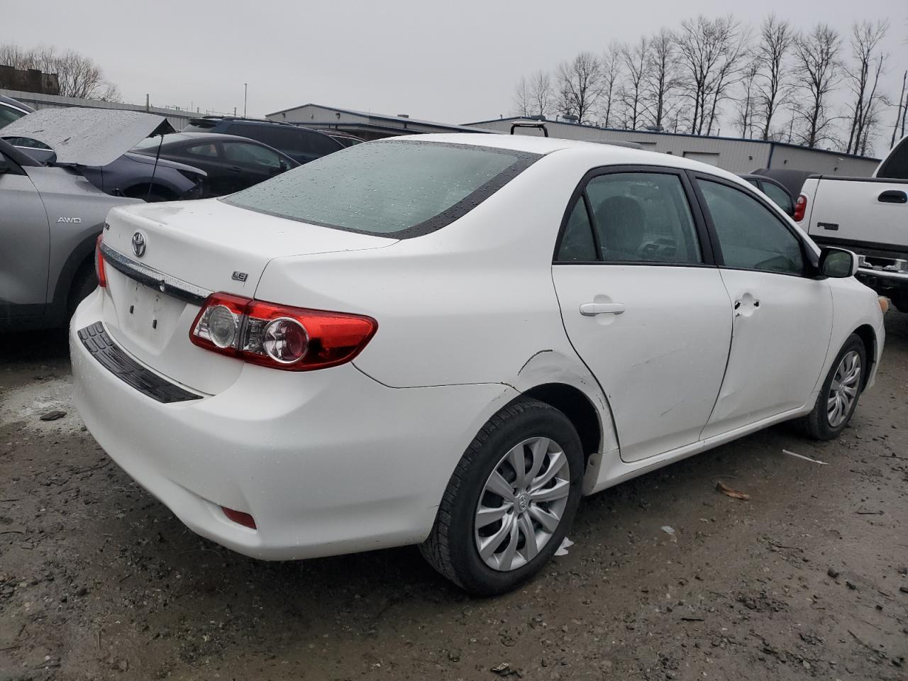 Изображение 3 2012 TOYOTA COROLLA BASE 2012 с VIN 5YFBU4EE8CP038322