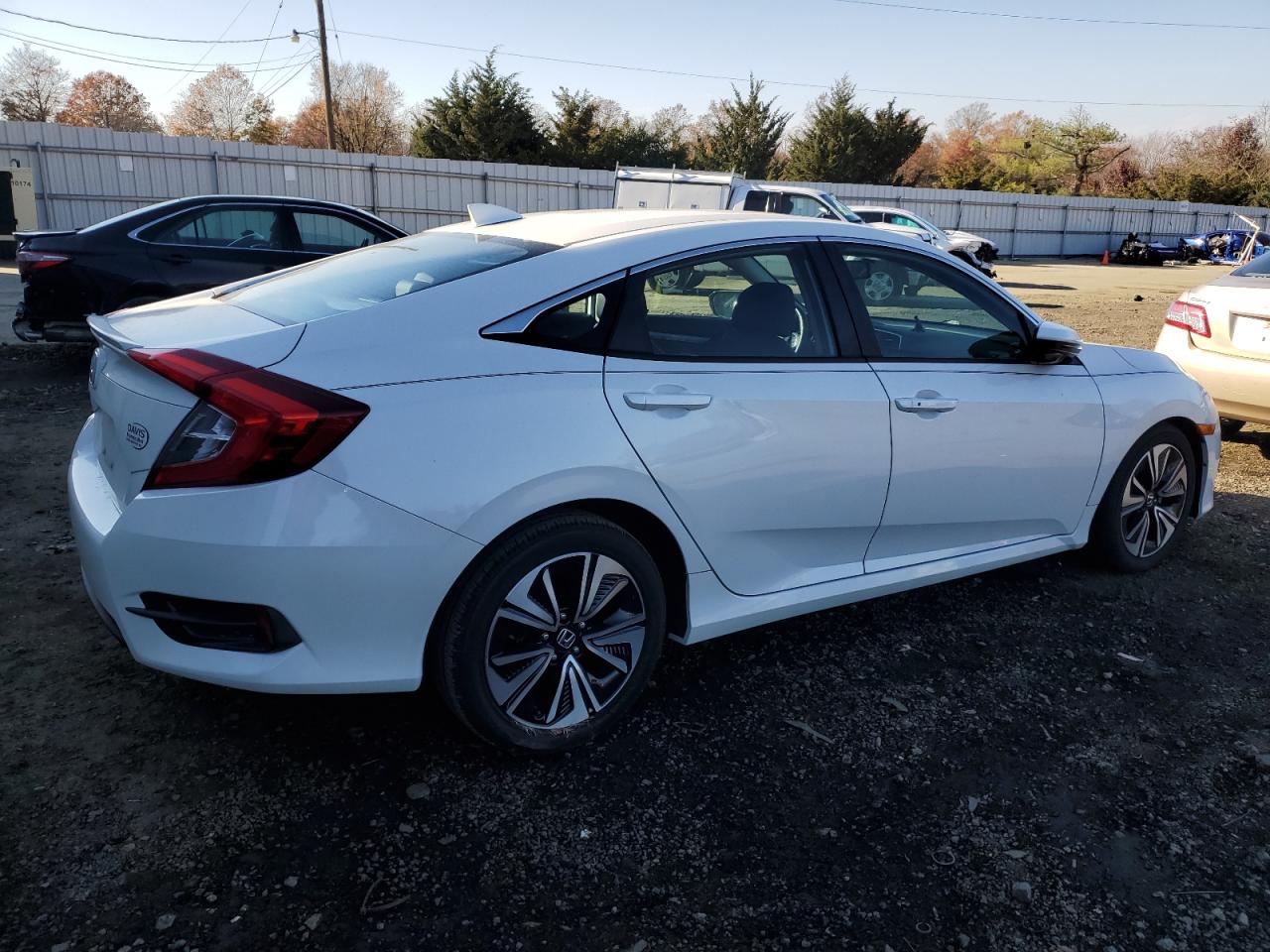 Obraz 3 z 2017 HONDA CIVIC EXL 2017 z VIN 2HGFC1F77HH646124