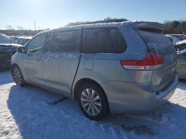 Obraz 2 z 2013 TOYOTA SIENNA LE 2013 z VIN 5TDJK3DC7DS060669