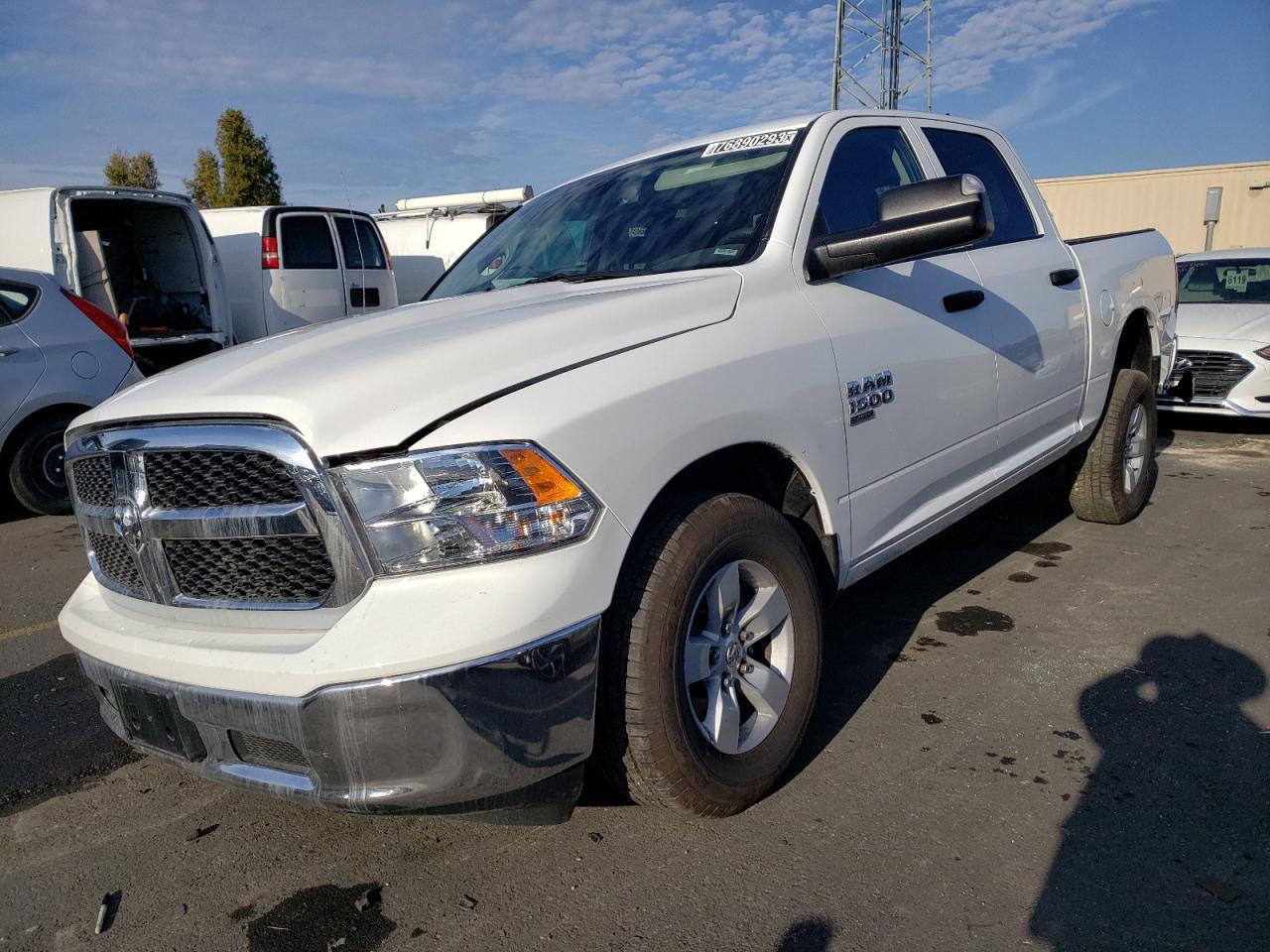 Изображение 2023 RAM 1500 CLASSIC SLT 2023
