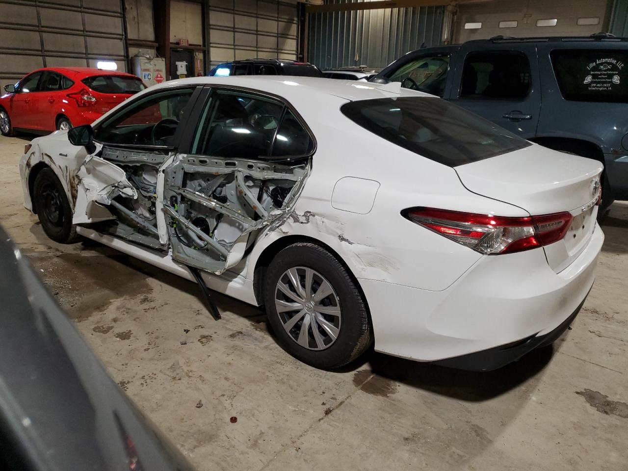 Изображение 2 2020 TOYOTA CAMRY LE 2020 с VIN 4T1C31AK6LU019803