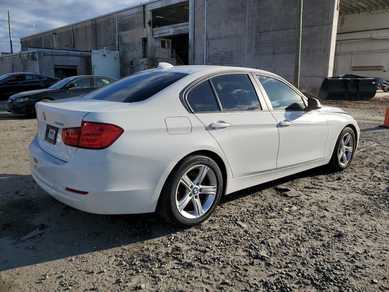 Image 3 of 2013 BMW 328 I SULEV 2013 with VIN WBA3C1C50DF438728