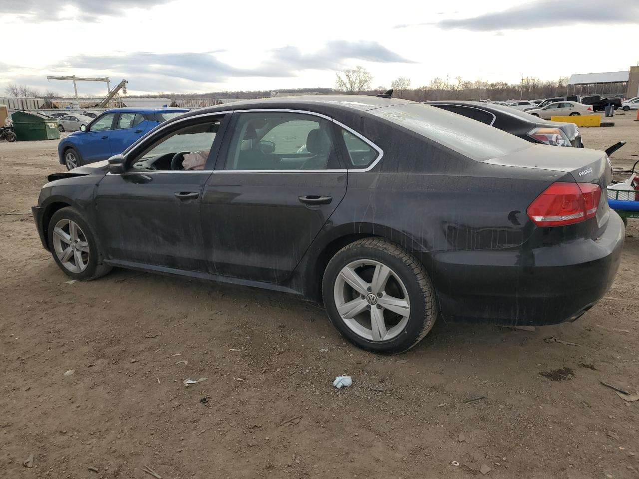 Изображение 2 2013 VOLKSWAGEN PASSAT SE 2013 с VIN 1VWBH7A36DC060269