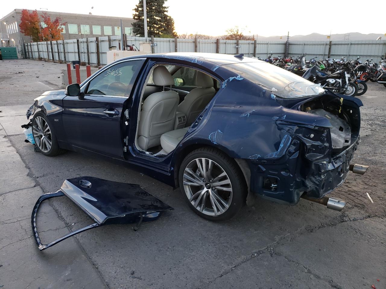 Obraz 2 z Infiniti Q50 Luxe 2018 z VIN JN1EV7ARXJM439801