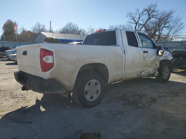 Image 3 of 2016 TOYOTA TUNDRA DOUBLE CAB SR/SR5 2016 with VIN 5TFRM5F10GX099820