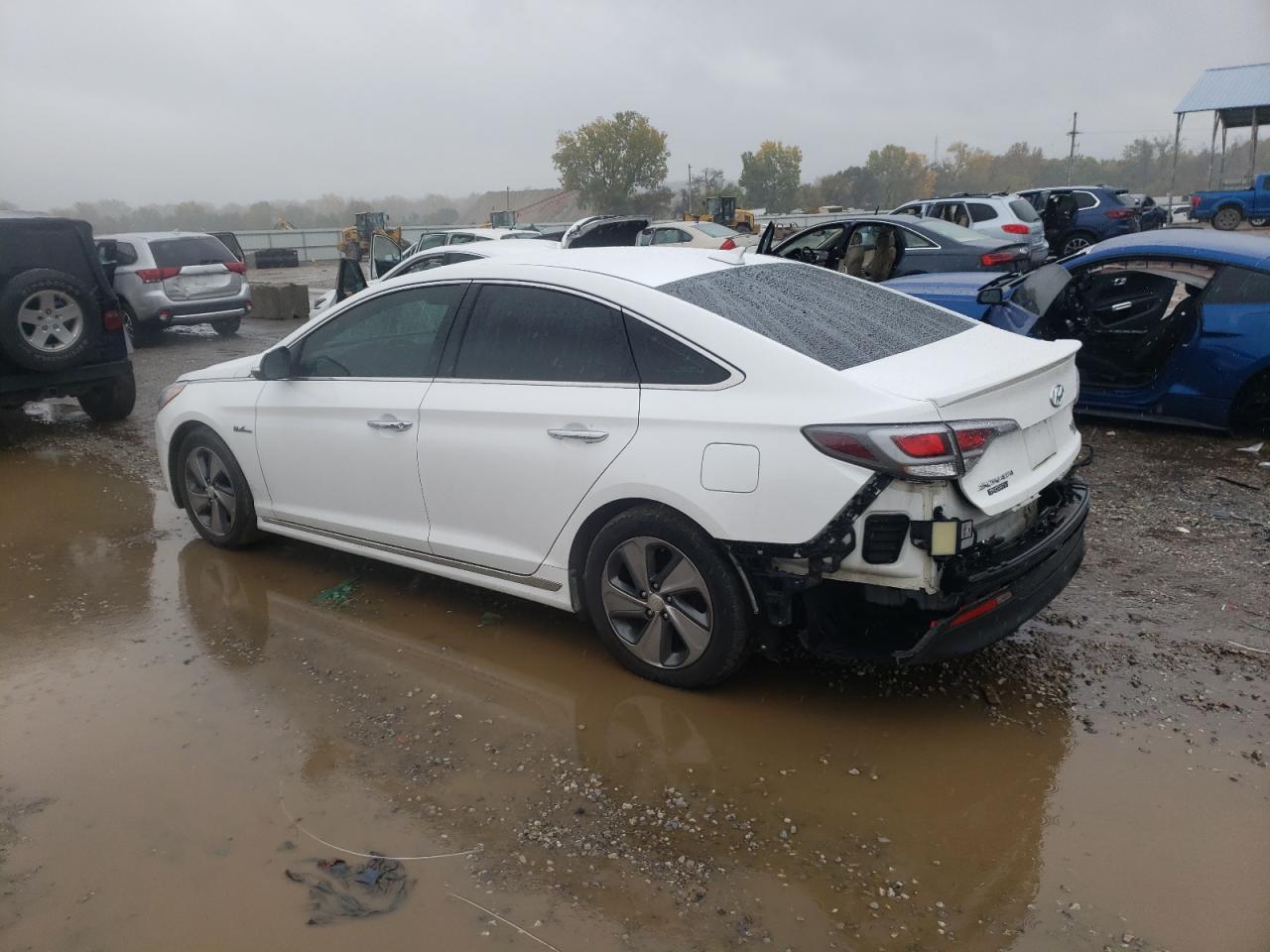 Obraz 2 z 2017 HYUNDAI SONATA HYBRID 2017 z VIN KMHE34L38HA067246