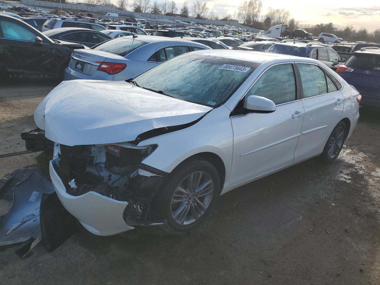 Obraz 1 z 2015 TOYOTA CAMRY LE 2015 z VIN 4T1BF1FK3FU115825