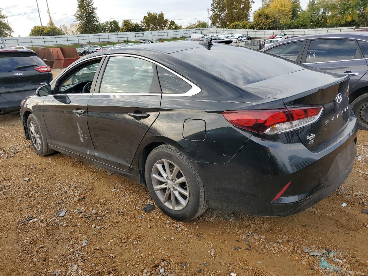 Image 2 of 2019 HYUNDAI SONATA SE 2019 with VIN 5NPE24AF2KH786447