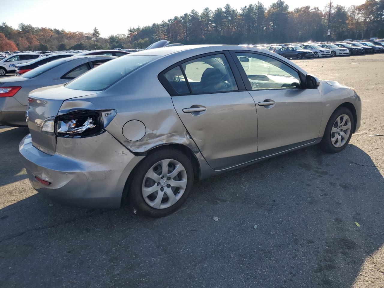 Изображение 3 2012 MAZDA 3 I 2012 с VIN JM1BL1UF1C1588459