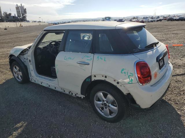 Obraz 2 z 2021 MINI COOPER  2021 z VIN WMWXU7C08M2M99340