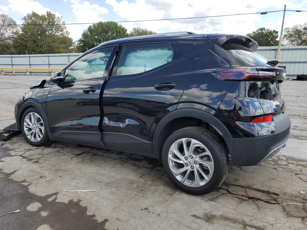 Image 2 of 2023 CHEVROLET BOLT EUV LT 2023 with VIN 1G1FY6S01P4164615