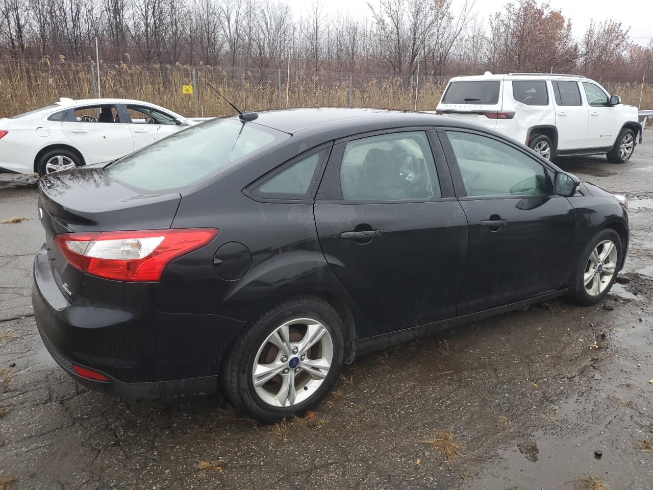 Image 3 of 2014 FORD FOCUS SE 2014 with VIN 1FADP3F28EL292824