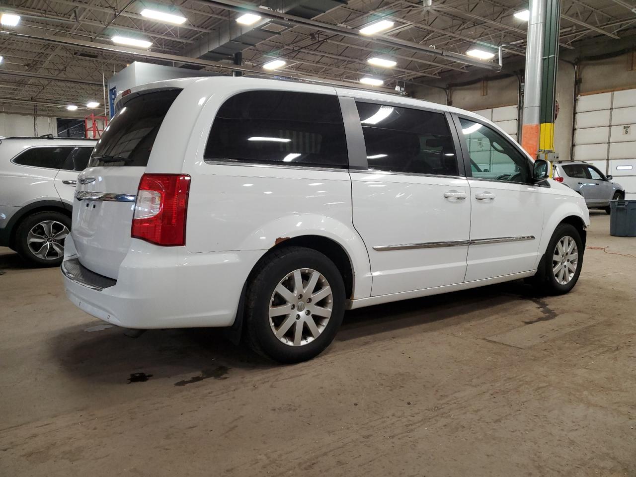 Изображение 3 2014 CHRYSLER TOWN & COUNTRY TOURING 2014 с VIN 2C4RC1BG0ER113569