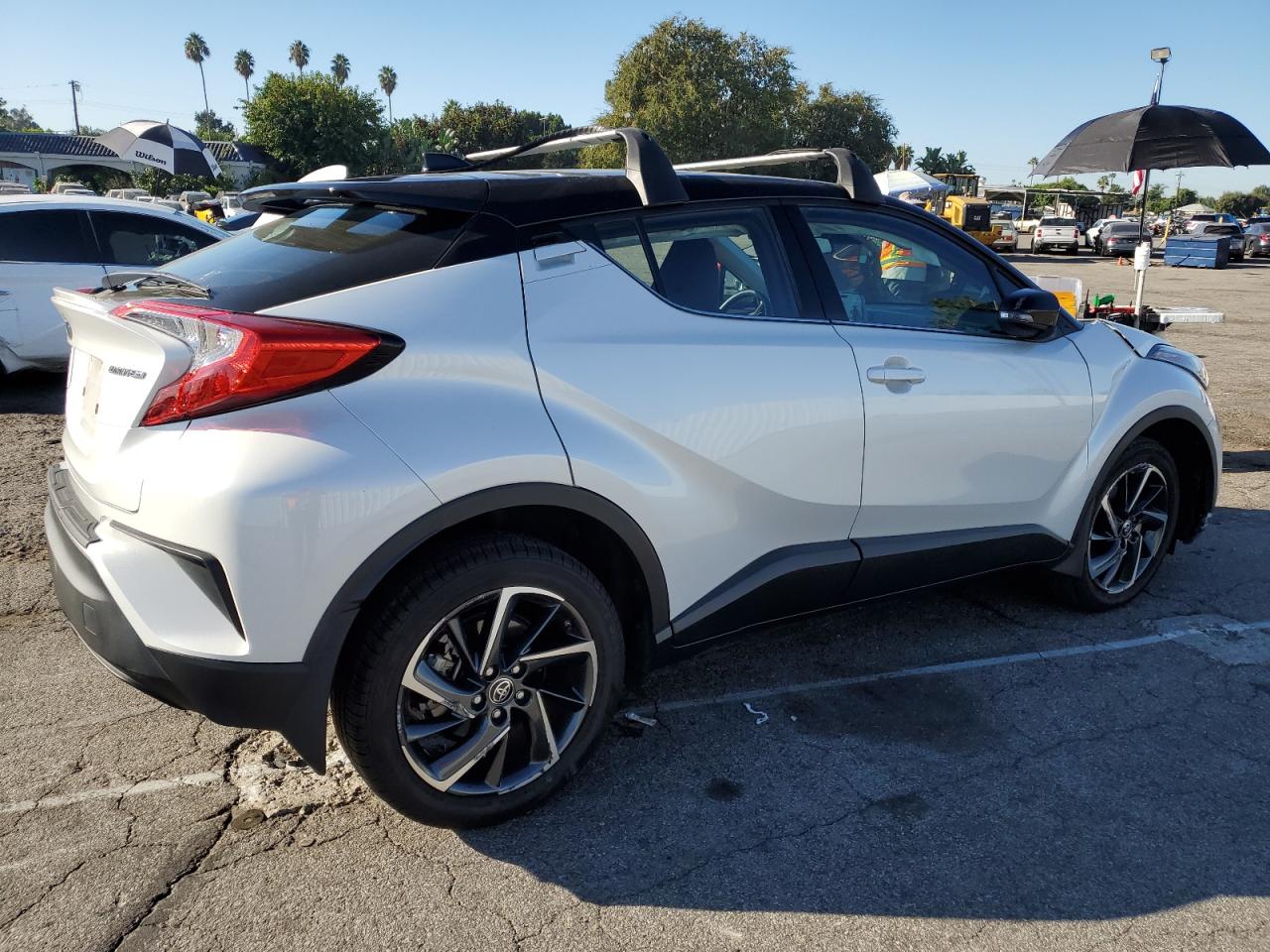 Изображение 3 2022 TOYOTA C-HR XLE 2022 с VIN NMTKHMBX6NR144187