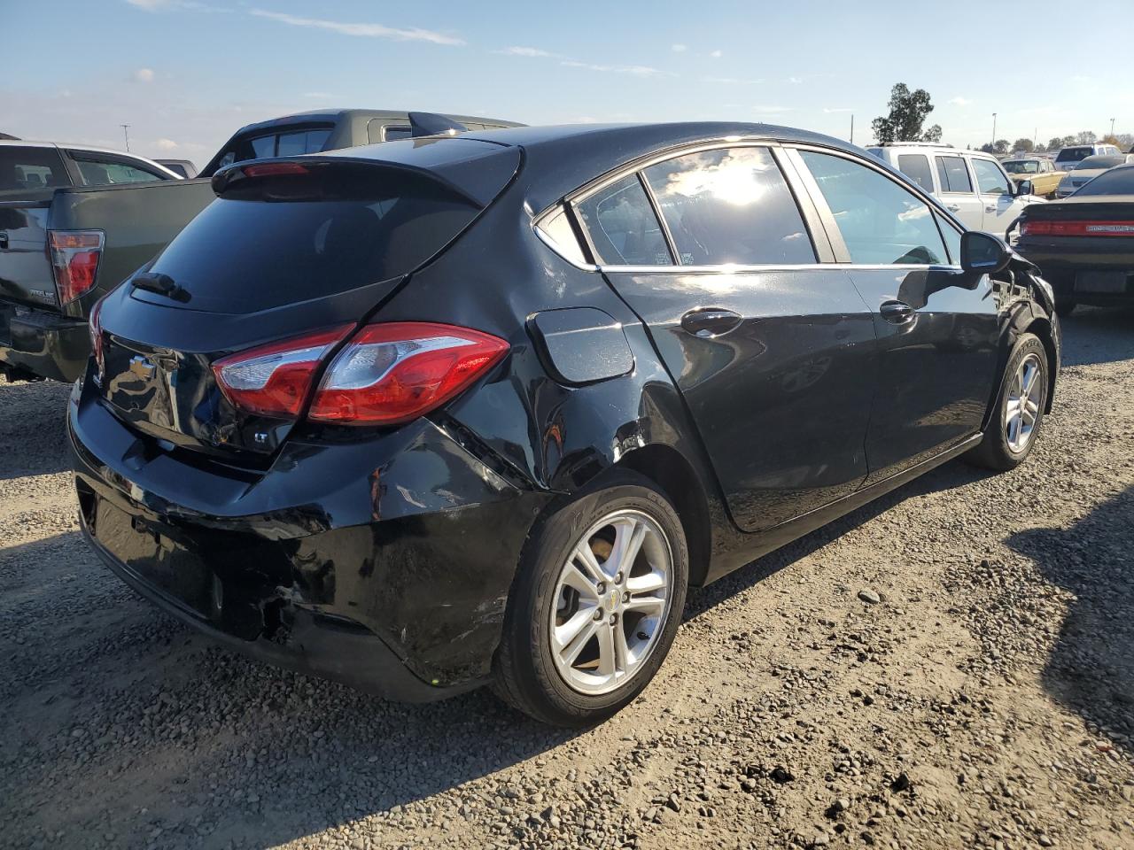Изображение 3 2017 CHEVROLET CRUZE LT 2017 с VIN 3G1BE6SM1HS605039