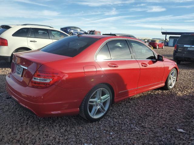 Obraz 3 z 2013 MERCEDES-BENZ C 250 2013 z VIN WDDGF4HB4DA792752