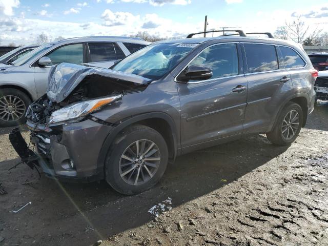 Obraz 1 z 2018 TOYOTA HIGHLANDER SE 2018 z VIN 5TDJZRFH3JS835312