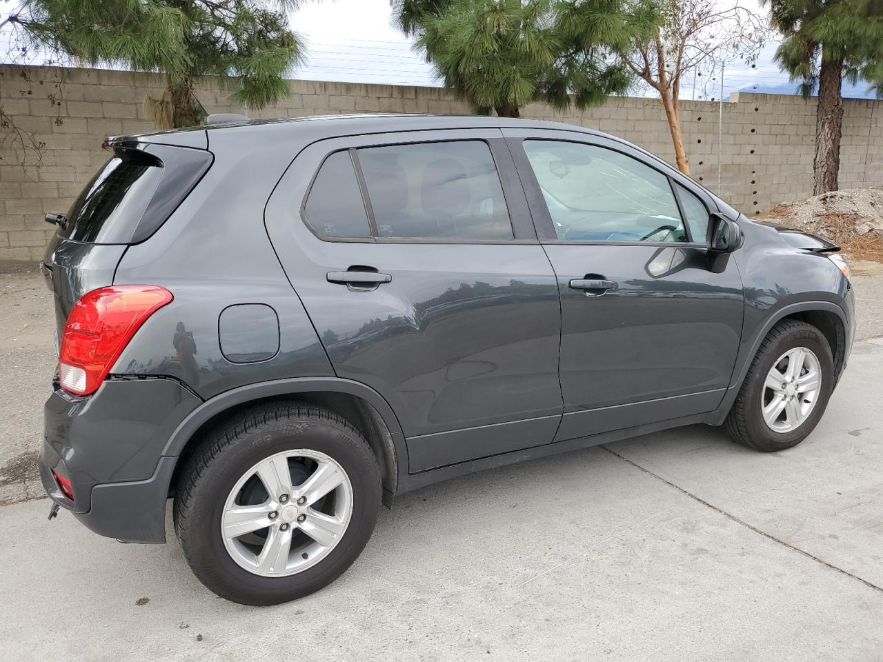 Изображение 3 2020 CHEVROLET TRAX LS 2020 с VIN 3GNCJKSB7LL233747